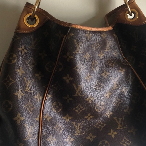 Louis Vuitton bag 💖 - Picture 8 of 15